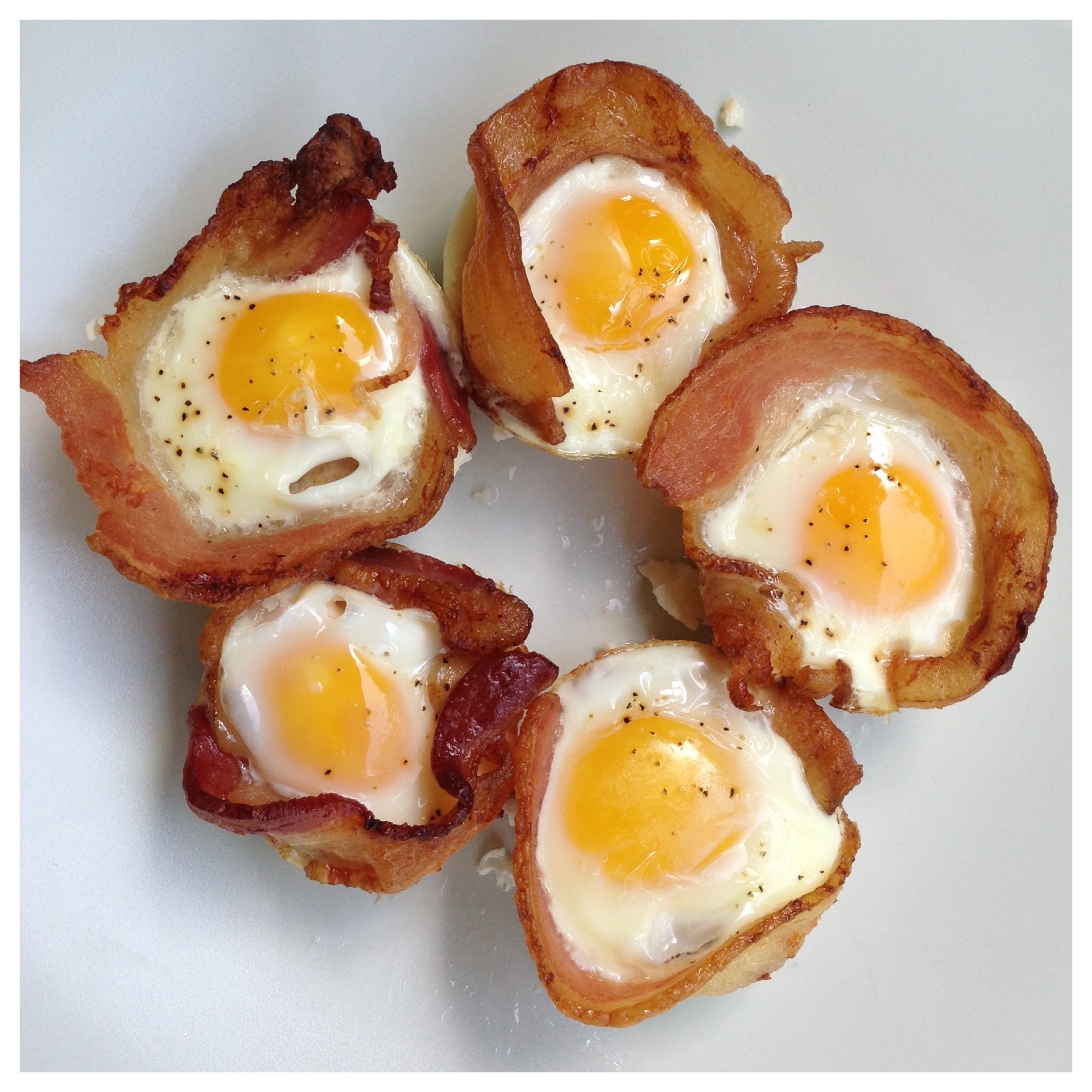 How To Make Bacon And Egg Cups